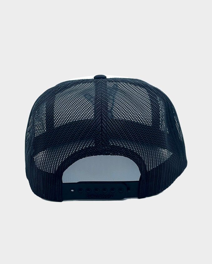 "Love" sign trucker cap-Black image 1